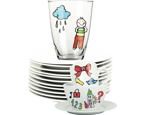 Verre et tasses avec des dessins d''enfants sur une pile d''assiettes