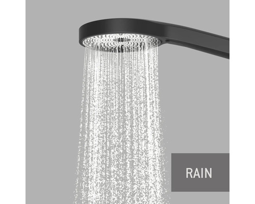 Pomme de douche noire avec eau en mode pluie
