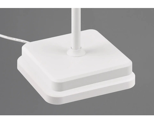 Gros plan du socle d''un lampadaire