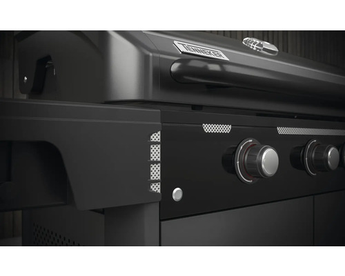 Vue détaillée d''un barbecue à gaz Tenneker noir avec boutons rotatifs.