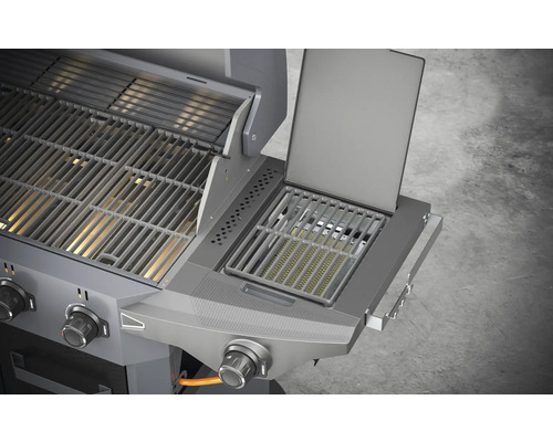 Grill mit Warmhalterost und Seitenbrenner