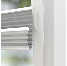 Detailansicht einer Fensterplisseeanlage