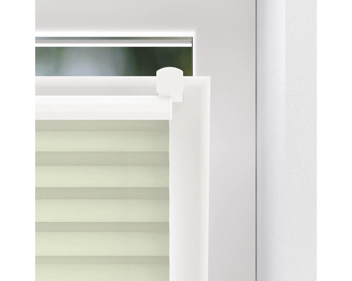 Gros plan d''un store double sur une fenêtre