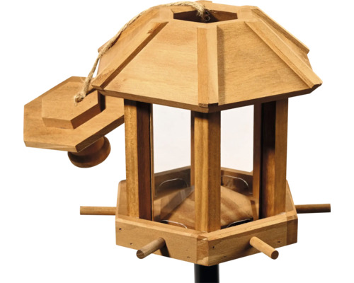 Vogelhaus aus Holz mit Seildetails