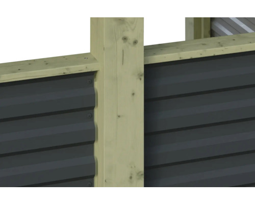 Vue détaillée d''un élément de clôture avec poteaux en bois et planches profilées