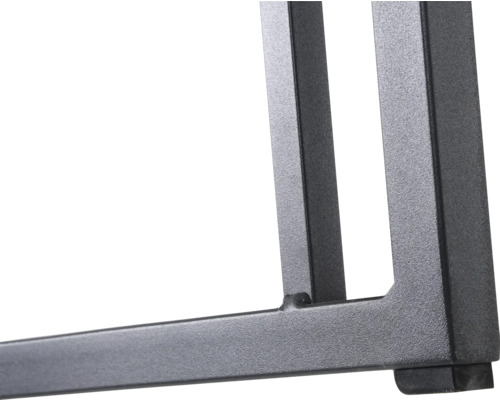 Detailansicht eines Tischbeins aus Metall