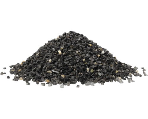 Un tas de gravier décoratif sombre pour le jardin