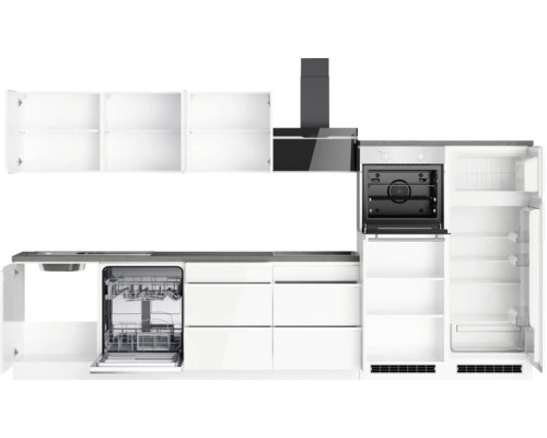 Cuisine claire avec appareils intégrés tels qu''un lave-vaisselle, un réfrigérateur et une hotte aspirante