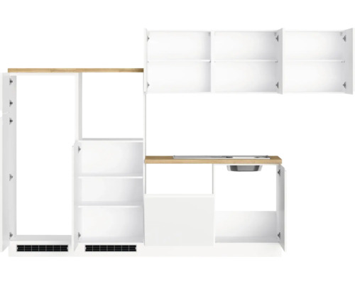 Cuisine équipée avec évier et espace de rangement