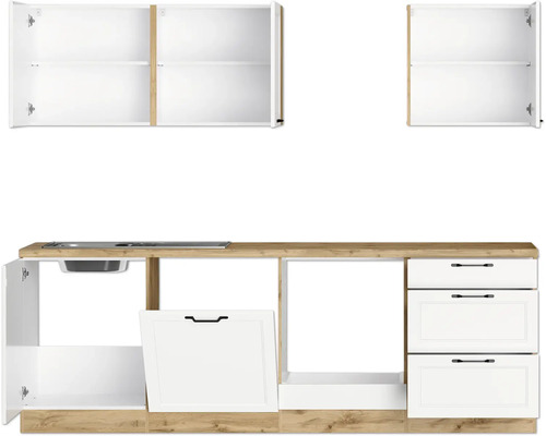 Cuisine linéaire avec évier, tiroirs et placards ouverts