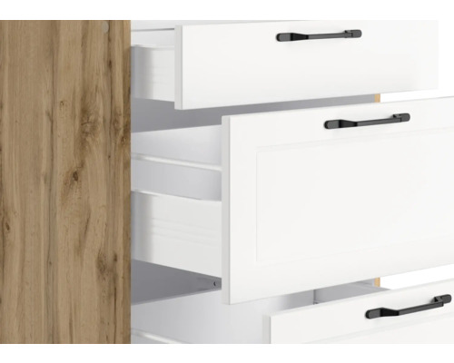 Vue détaillée d''une armoire avec tiroirs ouverts