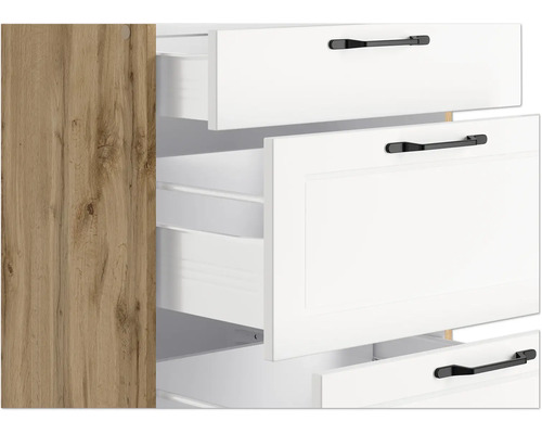 Armoire avec tiroirs ouverts et poignées noires