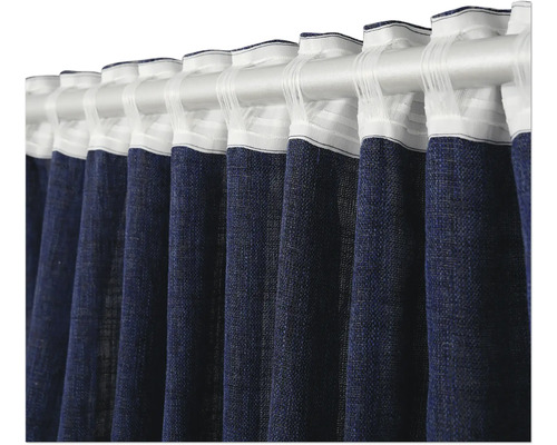 Vorhang mit Kräuselbandaufhängung an Gardinenstange