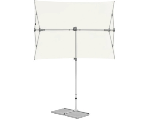Freistehender Sichtschutz mit Stoffbespannung und Metallgestell