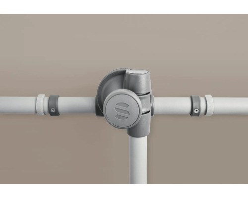 Gros plan d''une barre de douche avec mécanisme de réglage