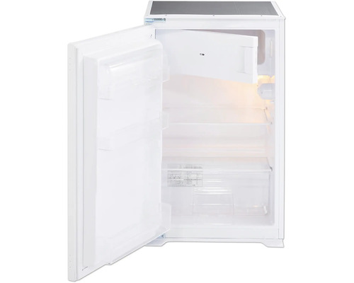 Réfrigérateur blanc ouvert avec compartiments de rangement