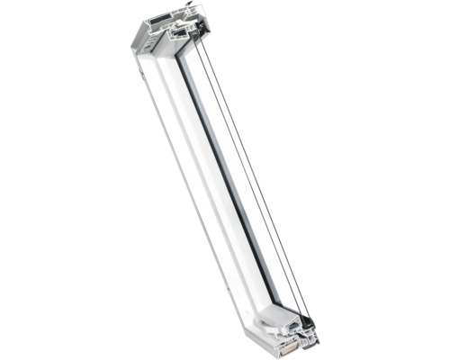 Coupe transversale d''une fenêtre en plastique blanc avec vitrage multiple