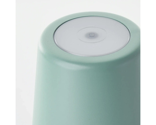 Gros plan d''une lampe de table avec interrupteur