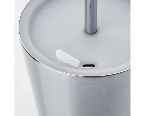 Vue détaillée d''une lampe avec port USB et couvercle