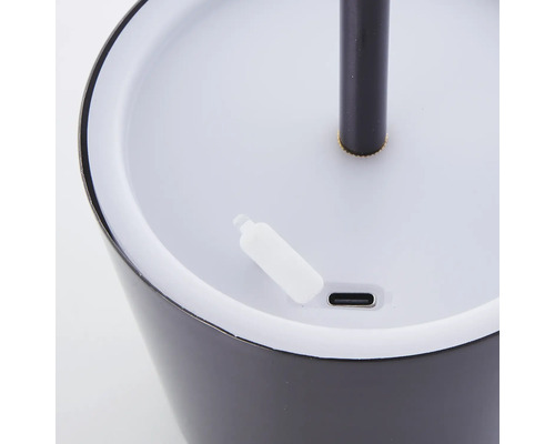 Vue détaillée d''une lampe avec port USB