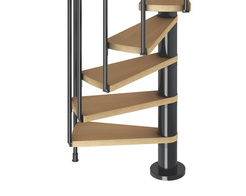 Vue détaillée d''un escalier en colimaçon avec marches en bois et rampe en métal