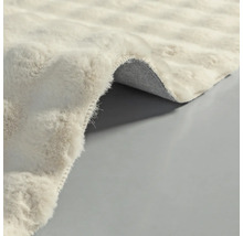 Flauschiger Teppich mit hochflorigem Flor