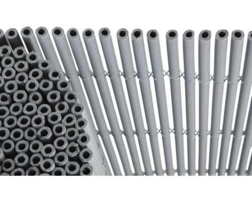 Nahaufnahme von Kunststoffrohren zur Verwendung als Bauprodukt