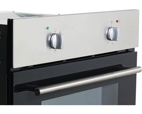 Gros plan d''un four avec régulateur de température