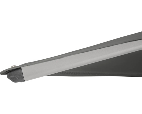 Vue détaillée d''un store avec cadre et tissu