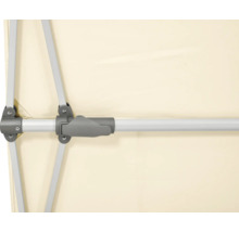 Vue détaillée d''un pavillon pliant avec armature et raccords