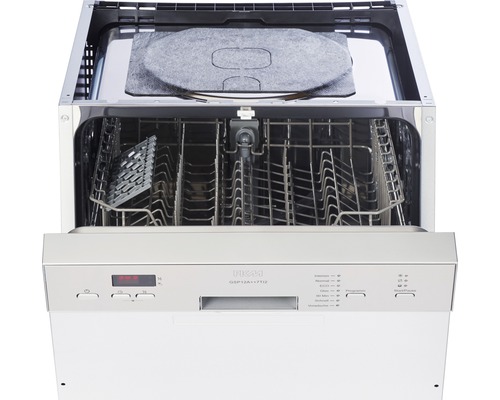 Lave-vaisselle ouvert avec panier à vaisselle