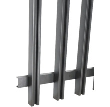 Vue détaillée d''un élément de clôture en métal