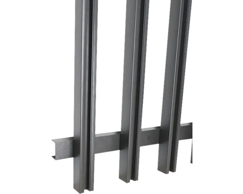 Vue détaillée d''un élément de clôture en métal