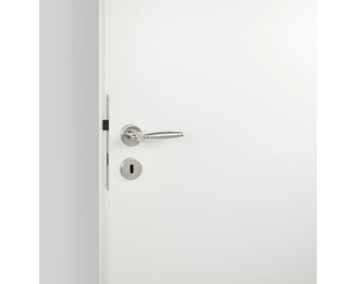 Porte intérieure blanche avec poignée de porte et trou de serrure