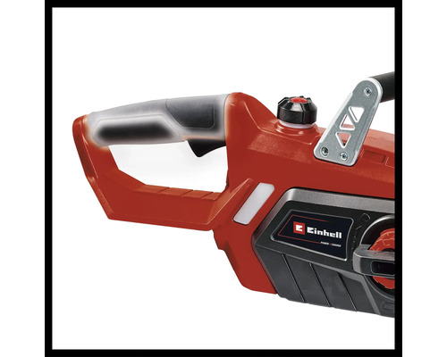 Vue détaillée d'une tronçonneuse Einhell rouge avec poignée