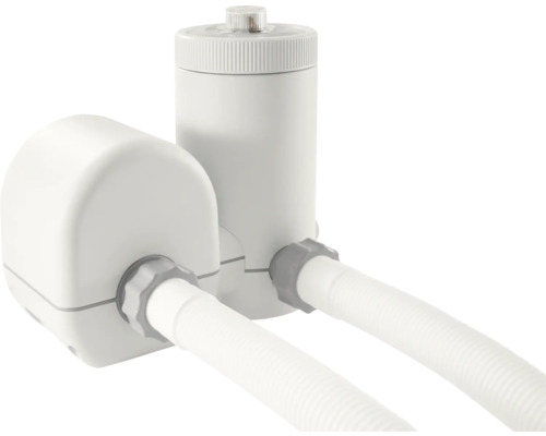 Système de filtration d''eau avec deux boîtiers et tuyaux