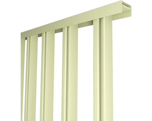 Élément de clôture métallique pour l''extérieur