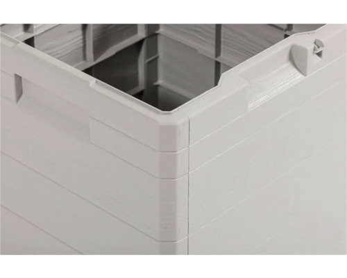 Detailansicht einer grauen Aufbewahrungsbox aus Kunststoff