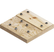 Holzbrett mit Nietnägeln