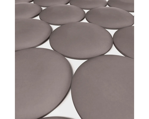 Gros plan de panneaux acoustiques ronds pour l''isolation phonique