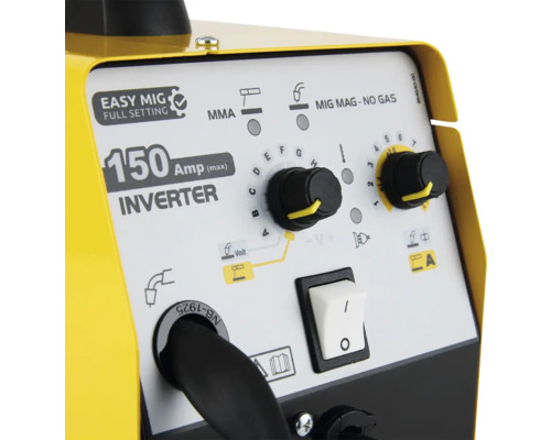 Nahaufnahme der Bedienelemente eines 150 Ampere Inverter Schweißgeräts.