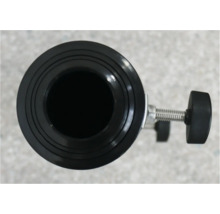 Raccord de tuyau noir avec serre-joint