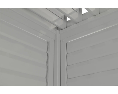 Vue détaillée d''une tonnelle de jardin avec paroi à lamelles et structure de toit