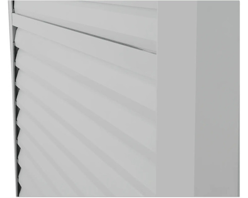 Vue détaillée d''un volet roulant blanc