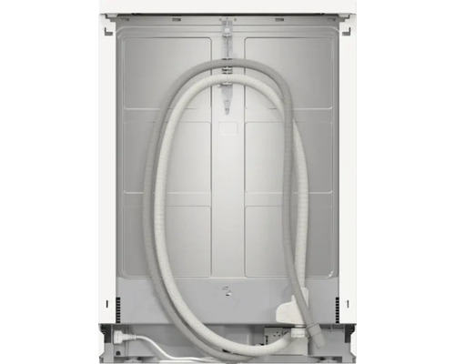 Rückansicht eines Geschirrspülers mit Anschlussschläuchen