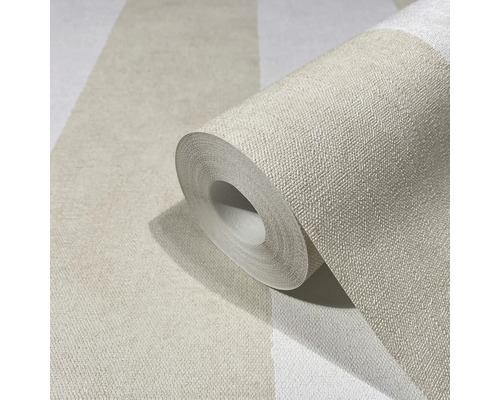 Tapetenrolle mit Streifenmuster