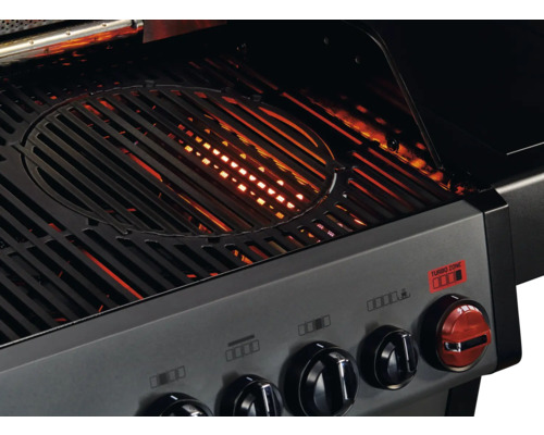 Vue détaillée d''un barbecue avec zone turbo et commandes