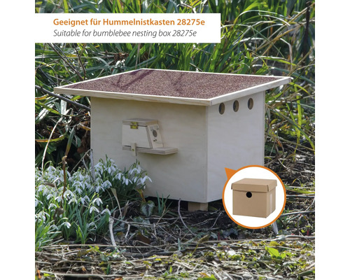 Hummelnistkasten aus Holz mit Dachpappe im Garten