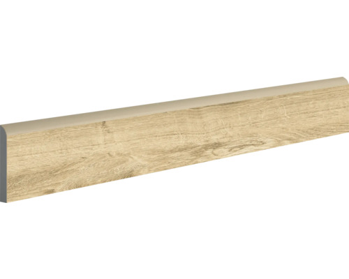 Plinthe avec structure en bois