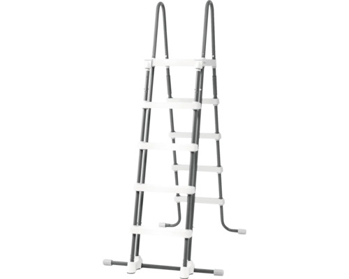 Échelle de piscine avec marches